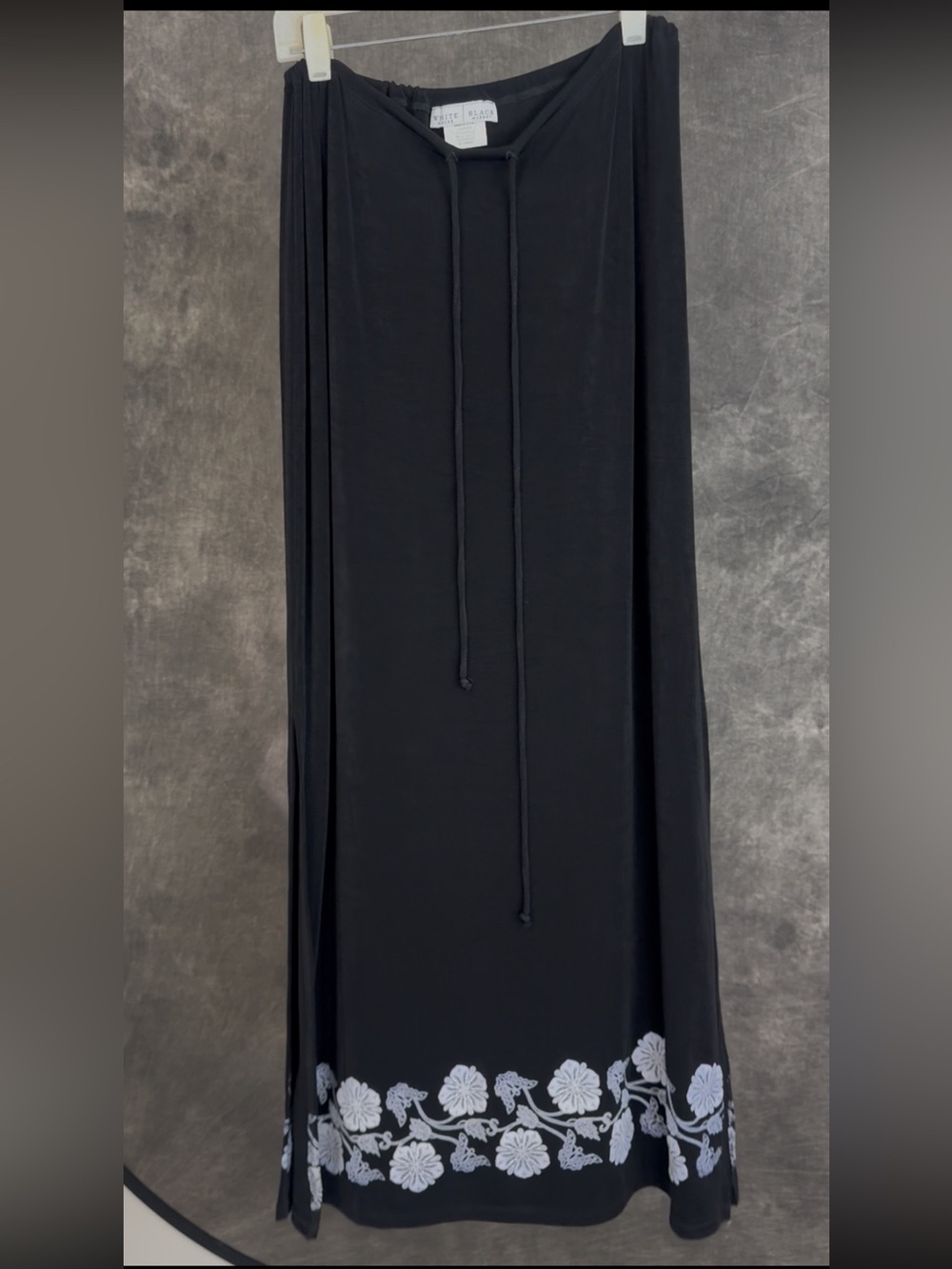 WHITE HOUSE BLACK MARKET BLACK FLORAL MAXI SKIRT DRAWSTRING XL - Picture 3 of 5